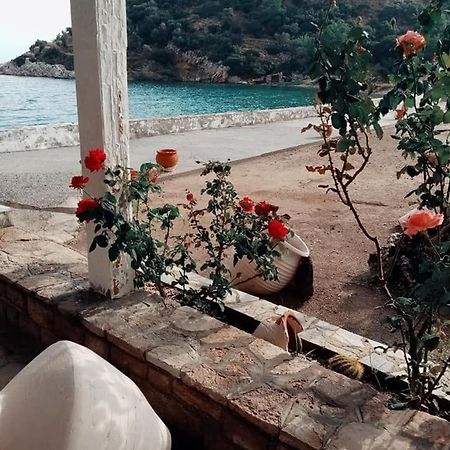 Villa Glyfos Kerveli Екстериор снимка